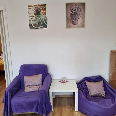 Lawendowe Swiatlo - Przy Stacji Metra דירה *