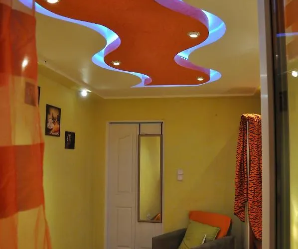 Lawendowe Swiatlo - Przy Stacji Metra Apartment