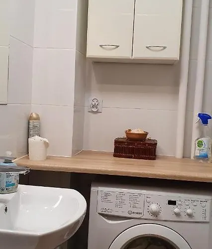 Lawendowe Swiatlo - Przy Stacji Metra Apartment