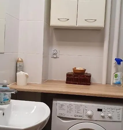 Lawendowe Swiatlo - Przy Stacji Metra Апартаменты